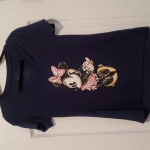 Disney Minnie Mouse short sleeve tee. Size women's Medium. Dark blue.